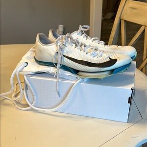 Nike Air Zoom Maxfly 2 Track and Field
Shoes